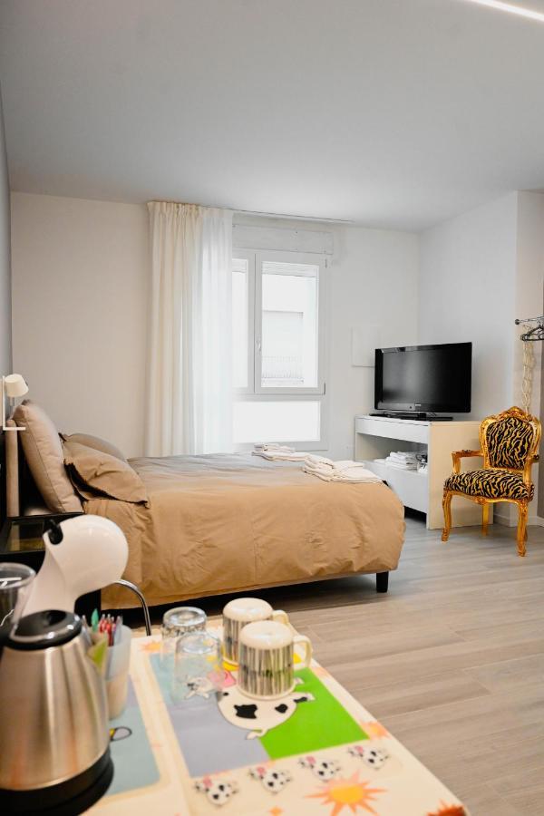 Appartement Cozy Studio Downtown à Bassano del Grappa Extérieur photo